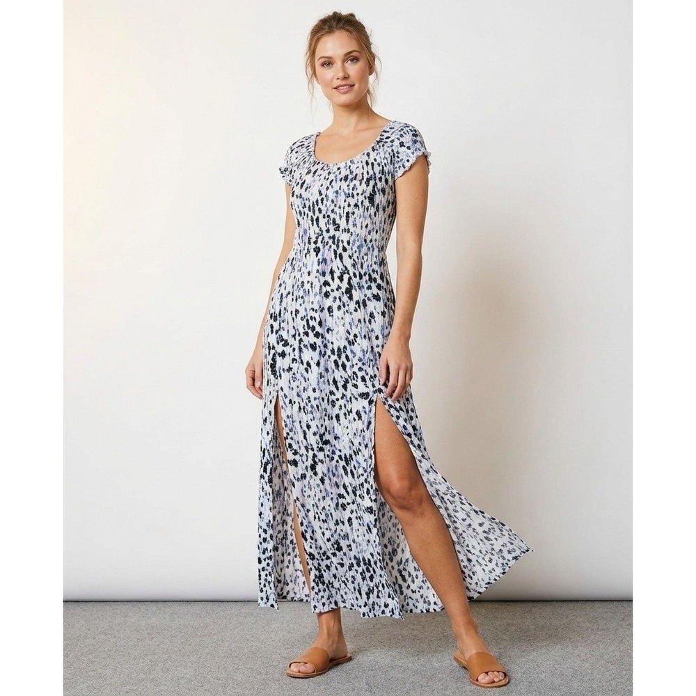 Soft Surroundings Maxi Dress Womens Blue Abstract Animal Print Smocked Medium